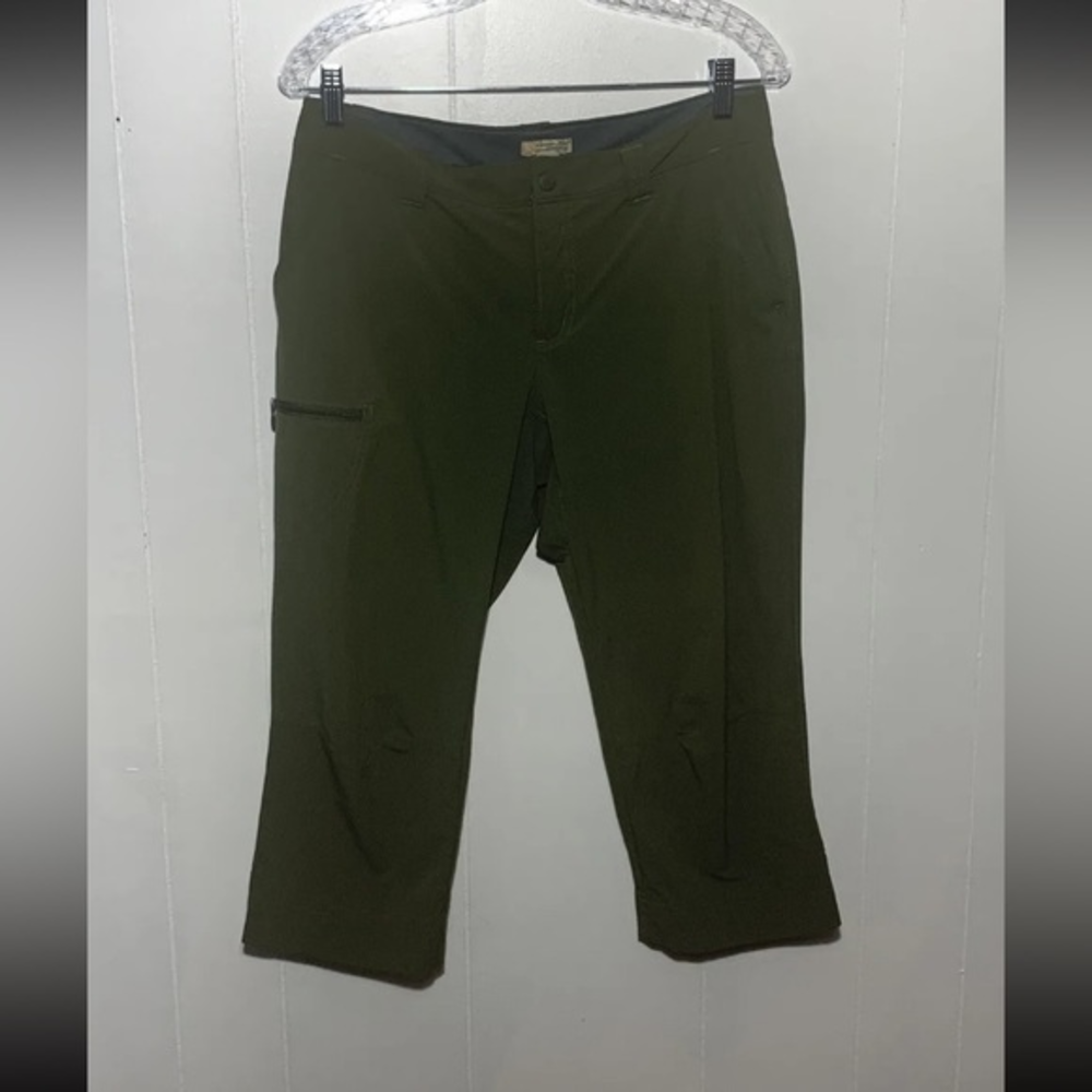 Gander Mountain Women's Size 8R Ripstop Nylon Olive Green Hiking‎ Capri Pants